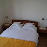Apartament By The Sea Zavala - Hvar - 553