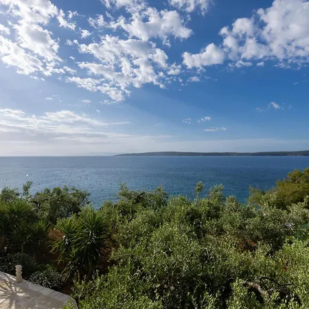 Appartement By The Sea Zavala, Hvar - 553 *