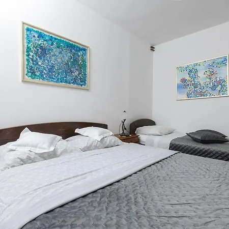 Appartement By The Sea Zavala, Hvar - 553 Jelsa (Hvar)